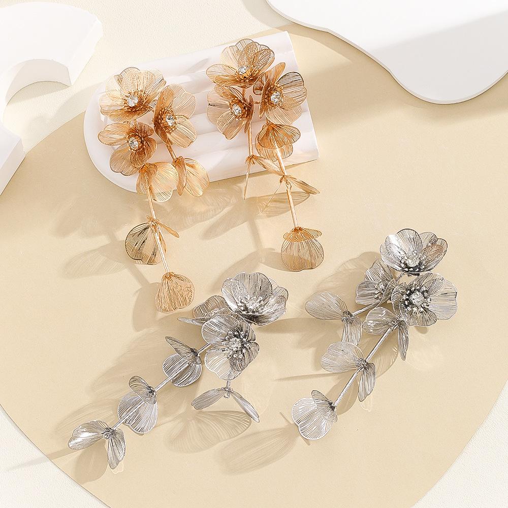 Waterfall Crow's Feet Roses Fluttering Spring Exaggerated Wedding Festival Beautiful Earrings