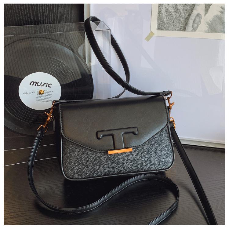 

2025 Trendy Large Capacity Women s Saddle Crossbody Bag 24*7.5*17cm чёрный