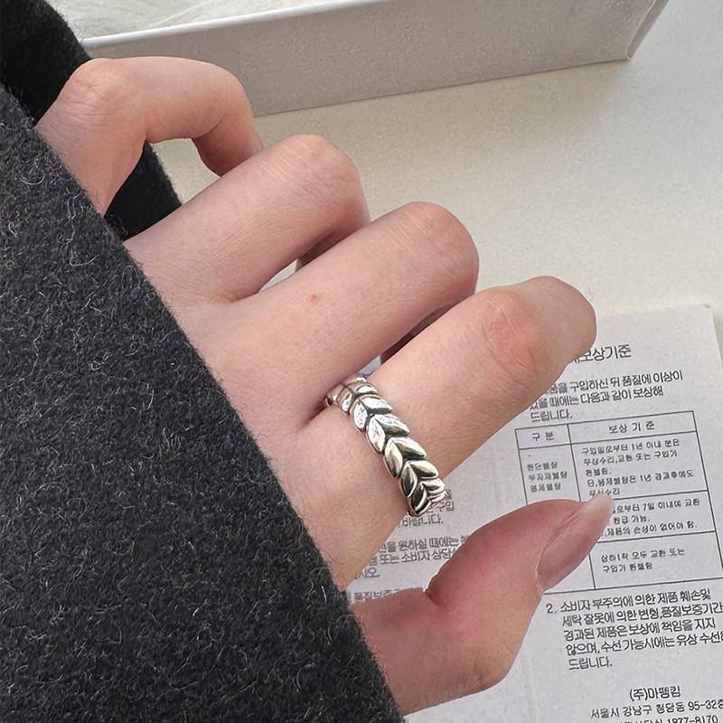 Chic Retro Heart Ring For Women Adjustable Copper Fashionable Ring Ideal For Daily Wear