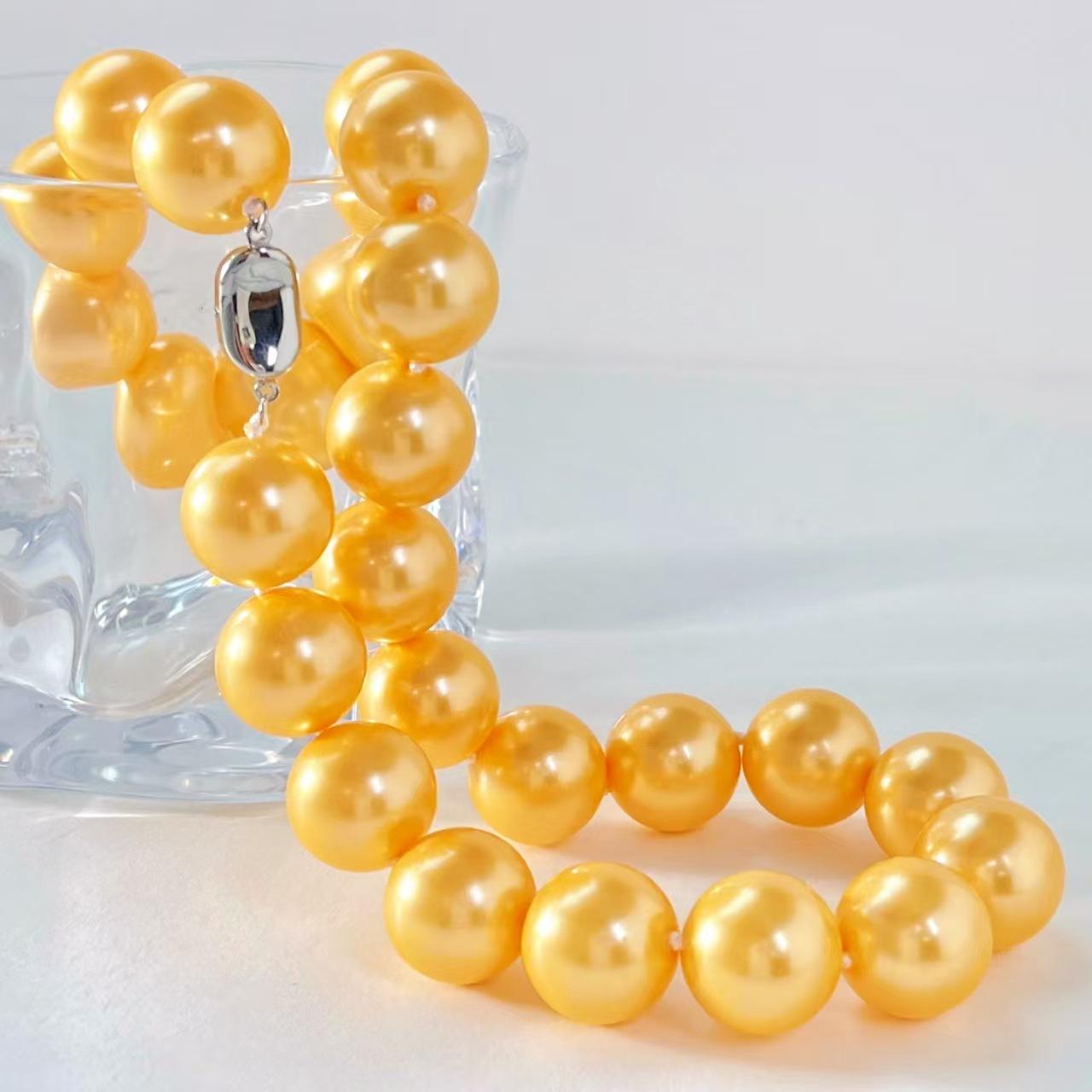

Vintage 16Mm Large Granular High Quality Maillard Gold Faux Crystal Pearl Necklace Clavicle