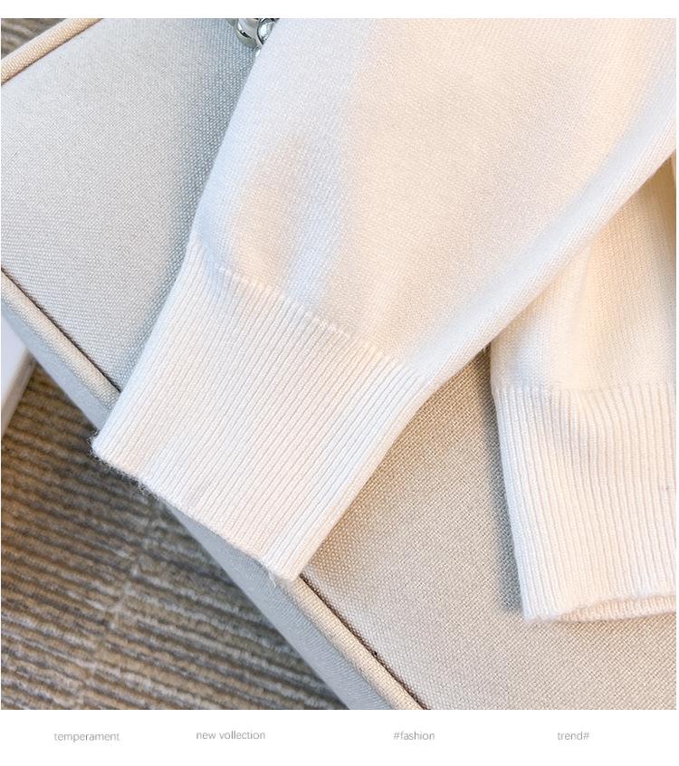 Plus Size Women's Loose Round Neck Pullover Sweater, Bust 150/160 cm, 200-350 Jin, Style 8077