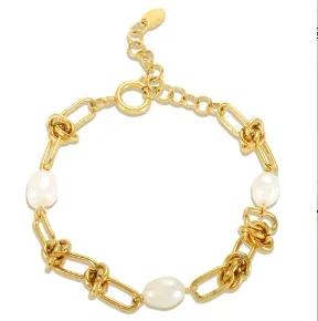 Stainless Steel Heart-shaped Ladies Elegant Bracelet For Women Crystal Bangle
