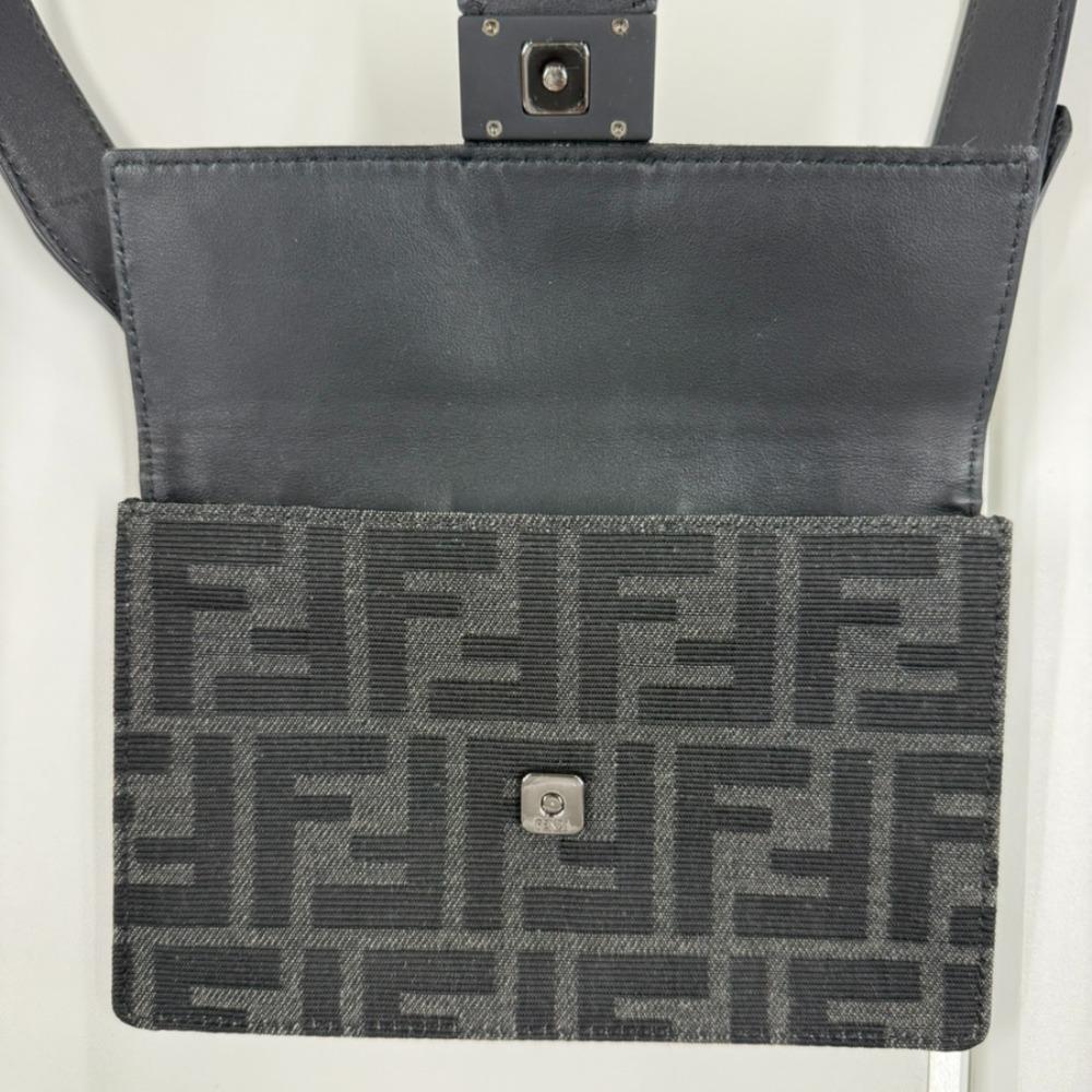 Fendi Gürteltasche Baguette Schultertasche 7M0295 3WAY Clutch schwarz Nylon-Canvas/Leder Herren Gebraucht