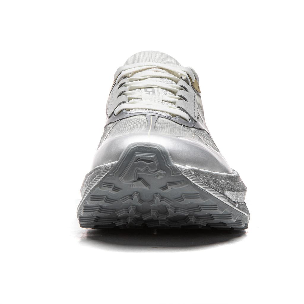 Li Ning Amortiguación Antideslizante Resistente a la Abrasión Rebote Caña Baja Zapatillas de Running de Montaña Unisex Gris Tiza ARNV023-4