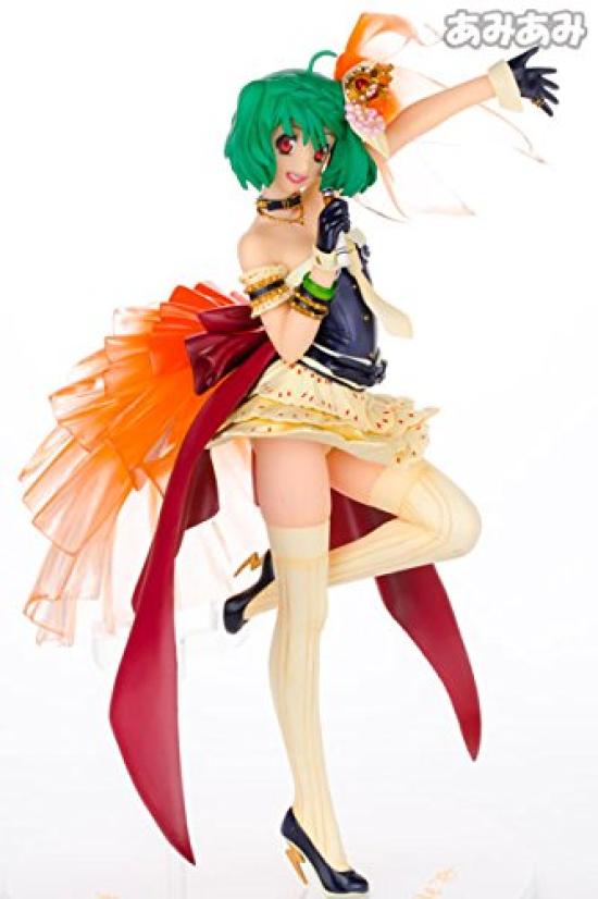 

Ichiban Kuji Premium Macross F: The Movie - Wind on the Wings, Song for the Galaxy Prize D - Wish of Valkyria ver. Ranka Lee Premium Figure