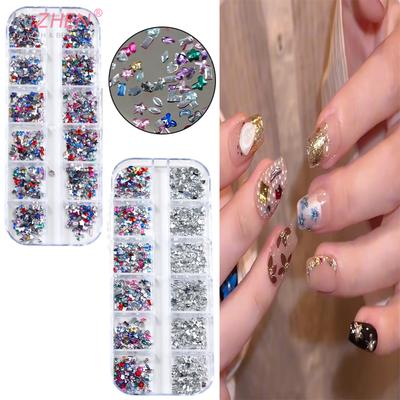 Nail art – Strass et décorations pour ongles