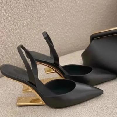 נעלי עקב – נעלי עקב