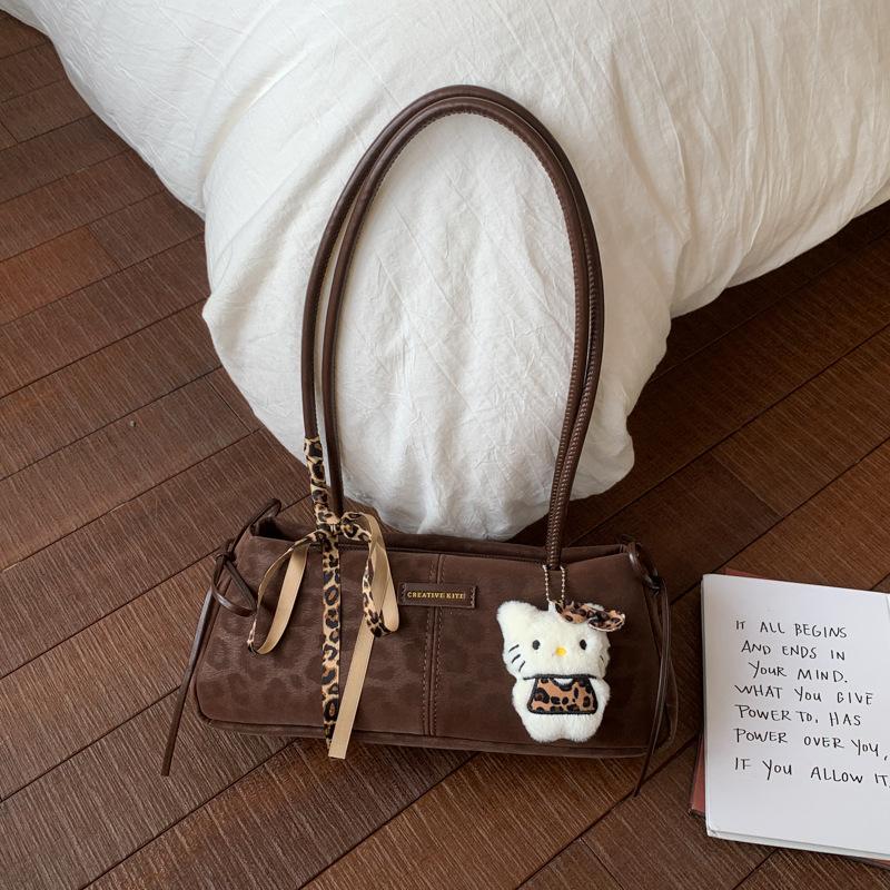 

Simple retro niche underarm bag women s new trendy autumn fashion portable commuter bag simple large-capacity bag