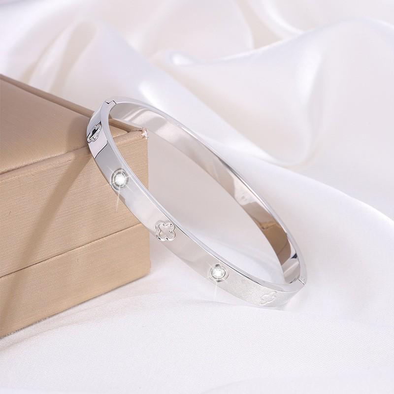 Starry Sky Silver Titanium Steel Bracelet for Women - High-End, Versatile, Full Diamond, Non-Fading Fashion Accessory