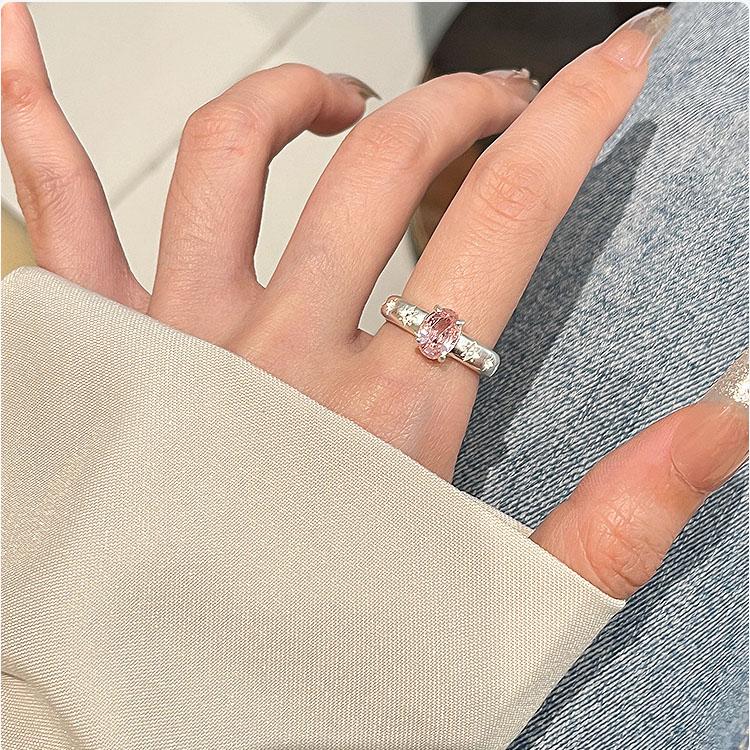 Light Luxury Zircon Ring Ladies Sweet Flower Temperament Cold Niche Design High-End Exquisite Banquet Jewelry Gift