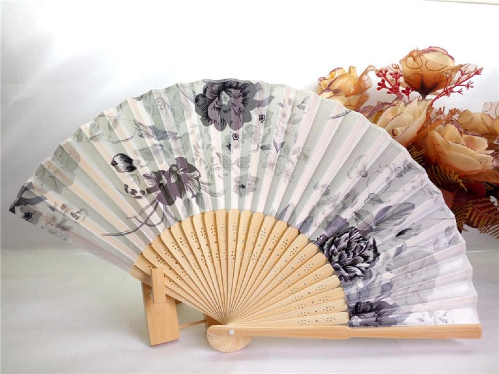 1 Peça Ventilador de Dança de Mão Estilo Chinês Padrão Personalizado Ventilador Dobrável de Bambu Ventilador de Mão para Casamento Ventilador de Flor de Bambu