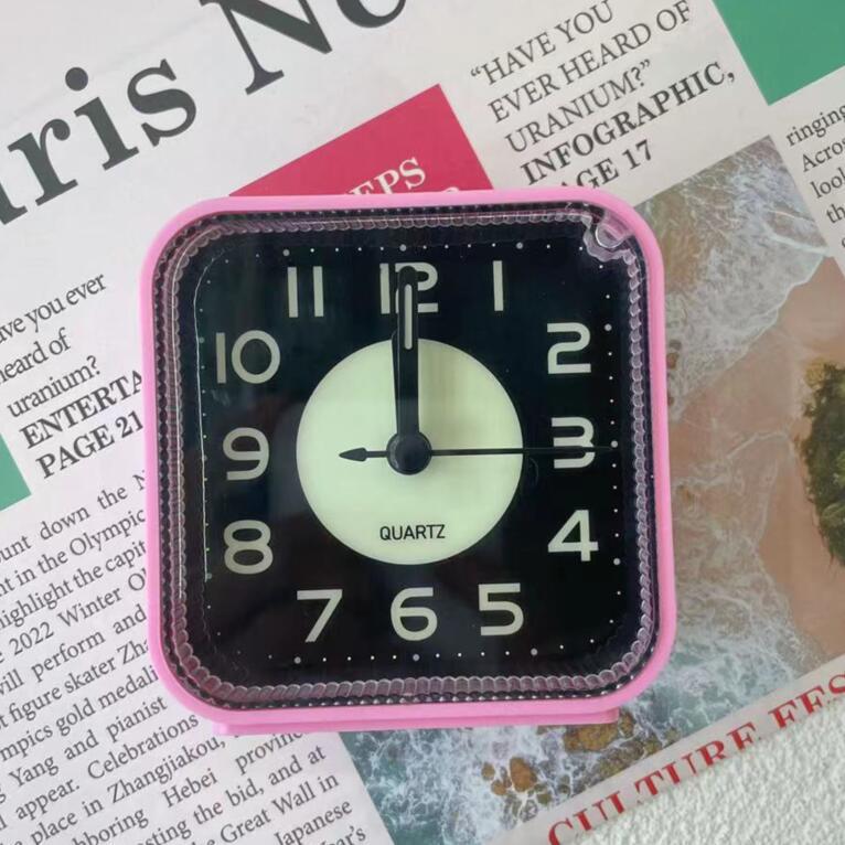 Studentenwohnheim Wecker Stummer Leuchtwecker Modern Schlicht Kinder Wohnzimmer Schlafzimmer Nachttisch Weckglocke