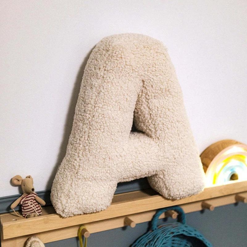 26 Englische Buchstaben Kissen Plüschtier Bett Sofa Kissen Sitzkissen Autokissen Schlafzimmer Dekoration Fotografie Requisiten