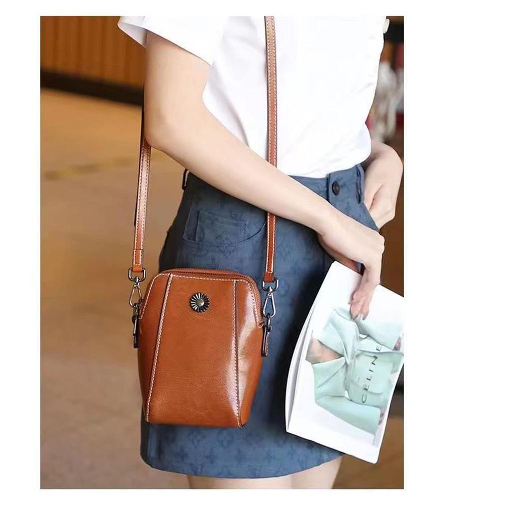 Bearneko Women's Genuine Leather Shoulder Bag, Lightweight, Crossbody, Wallet Bag, Small, Waterproof, Smartphone Pouch, Fashionable Gift for Women