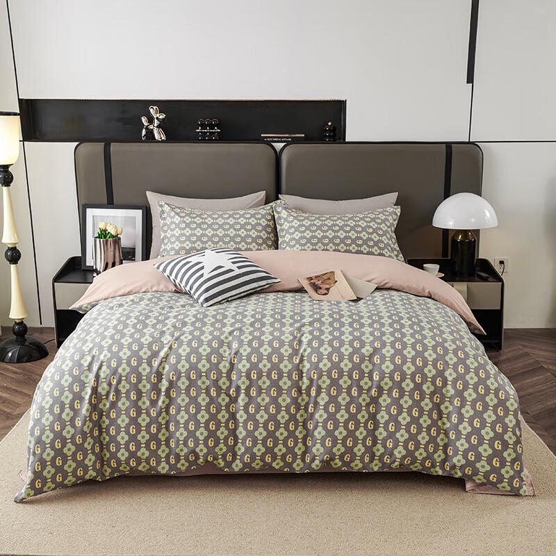 

HODO Era Soybean Fiber Summer Quilt 4-Piece Set