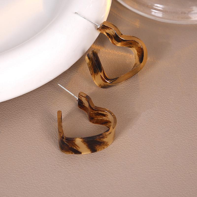 Europe And The United States  Charm Leopard Heart-Shaped Earrings Female Sexy  Girl Party Accessories Holiday Jewelry
