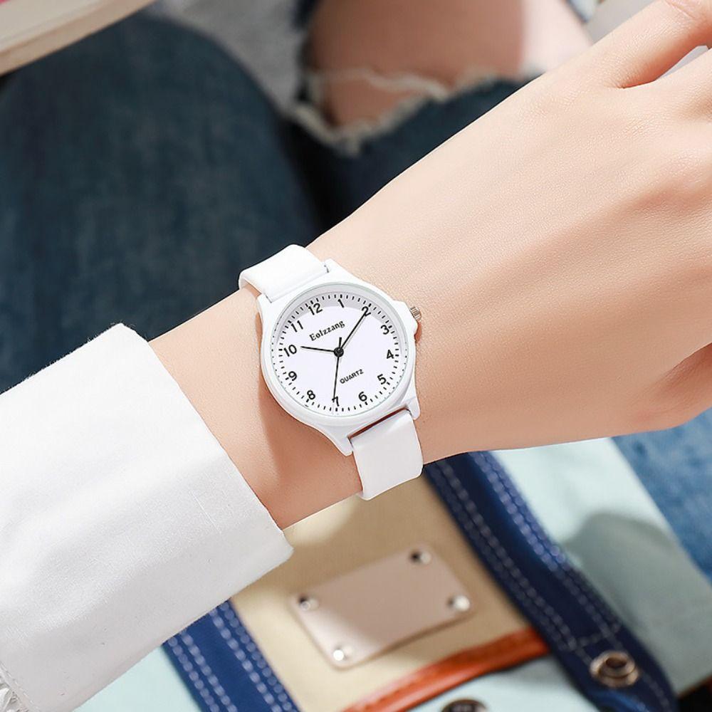Silicone Strap Student Wristwatch Casual Quartz Clock Creative Kids Quartz Watch For Men and Women