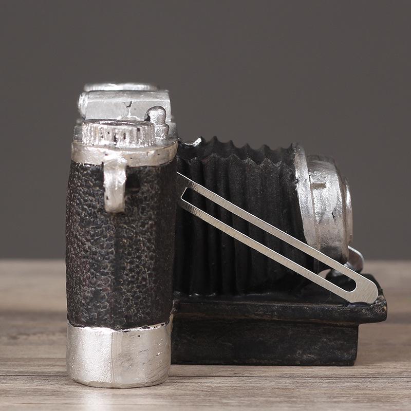 Zakka Home Décor: Retro Nostalgic Weathered Camera Ornament - Creative Gift