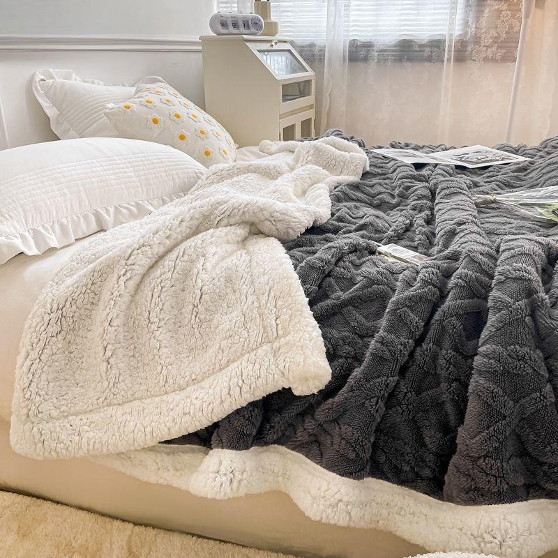 Winter Blanket Thickened Warm Lamb Wool Leisure Blanket Home Warm Thick Soft Bed Cover Knee for Office Sofa Microfiber Bedding