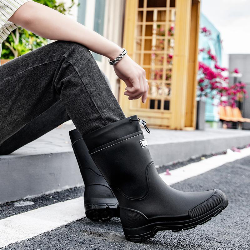Men's Mid-calf Rain Boots. Style. Fashionable Mid-calf Outdoor Slip-resistant Water Shoes. Lightweight and Waterproof