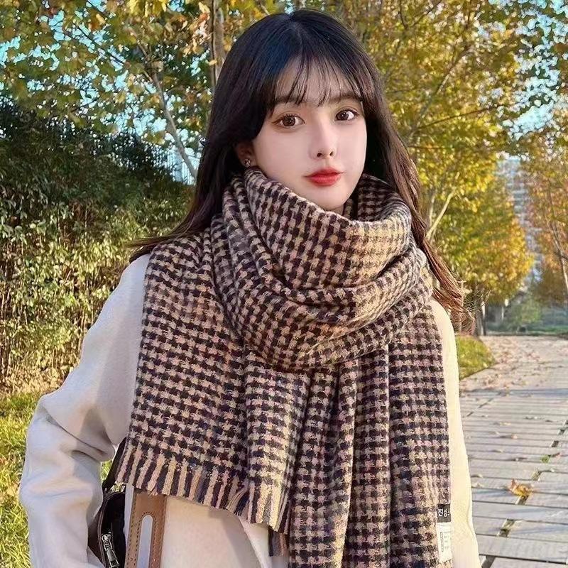 Green Soft Waxy Plaid Scarf Women's Winter New Versatile Student Shawl Warm Scarf Good Feel