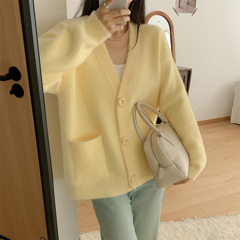 

New autumn fluffy knitted sweater cardigan jacket for women, small thickened warm long-sleeved top for women average size