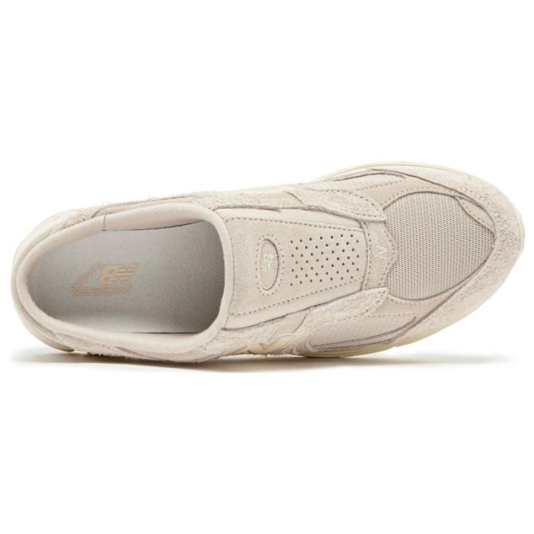 New Balance 2002R Mule Calm Taupe Unisex Sneakers Cream Angora M2002RMG