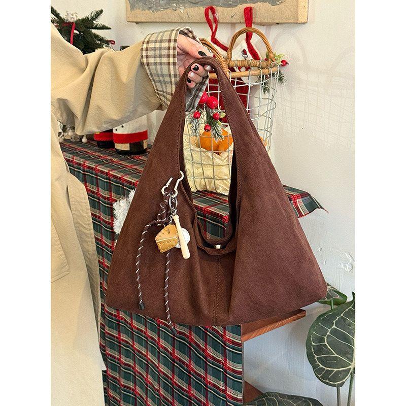 Tote Bag Women's Large Capacity Commuter Shoulder Bag with High-end Style and Versatile Design for The Underarm Area