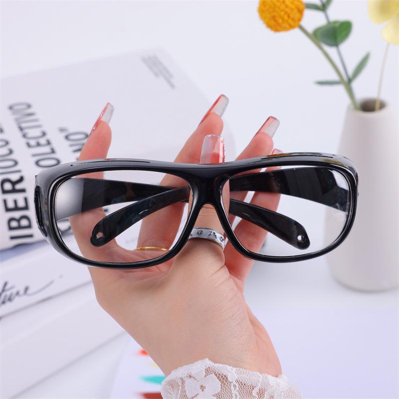 New Anti-Sand Riding Glasses: Night Vision Driving Sunglasses with European and American Style