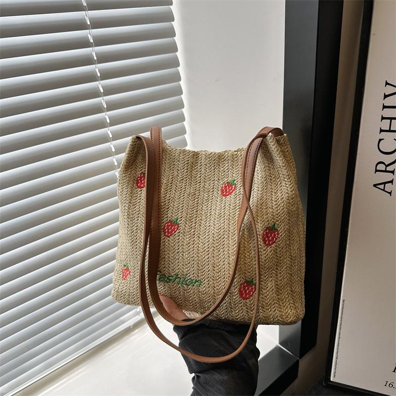 

Versatile seaside beach vacation straw bag 2025 bag new shoulder large capacity fashion woven bucket bag хакі