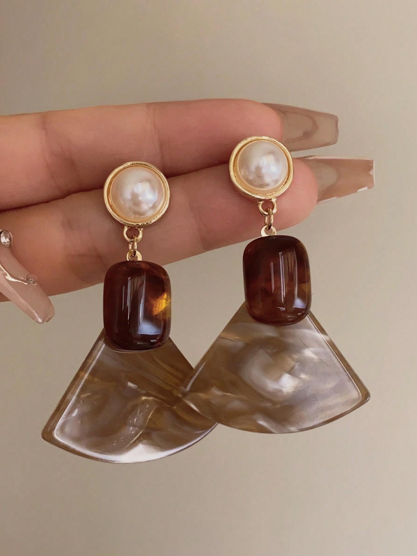 

Модные серьги-подвески для женщин коричневый