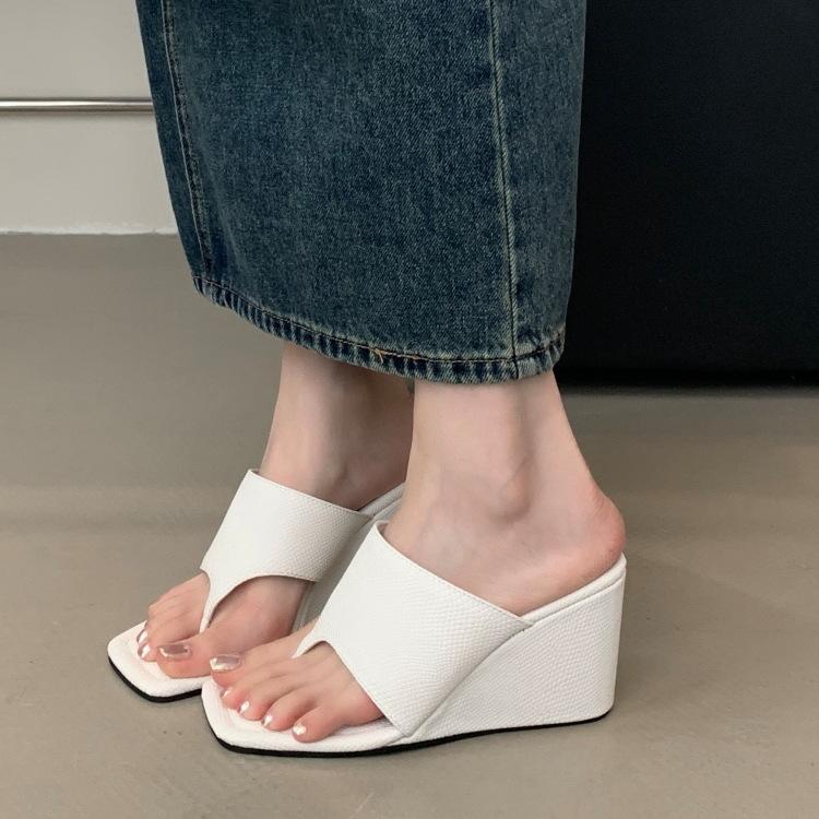 Open-toed wedged flip-flops shoes women's shoes wear 2025 summer high-heeled square-head French sandals