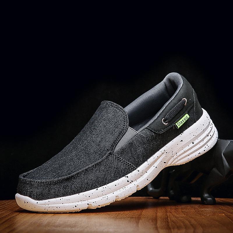 

2025 spring fashion canvas breathable men s shoes light foot cover trendy shoes one pedal large size men s casual shoes 39 чёрный
