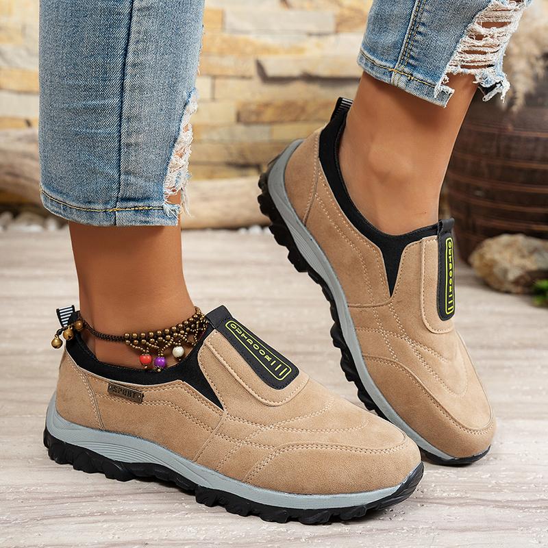 Fashion Comfortable Flat Heel Women's Sneakers 2025 Spring Solid Color Non-Slip Sports Shoes Women Slip-On Soft Sole Flats Plus Size 47
