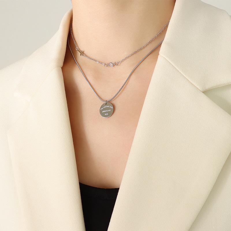 European-American Colorfast Thin Snake Bone Chain Necklace with Round Cross Zirconia Pendant, Gold-Plated Titanium Steel