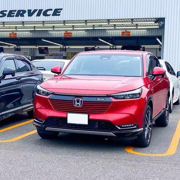 Compatible Accessories for 2021-2025 Honda Vezel/HRV: Front Grille, Splitter, Rear Spoiler, Side Skirts, and Rear Lip.