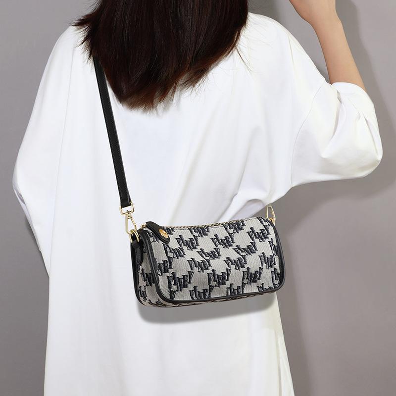 Bag Women's 2025 Summer New Women's Bag Underarm Bag Dumpling Bag Premium Sense Crossbody Pillow Bag Luggage