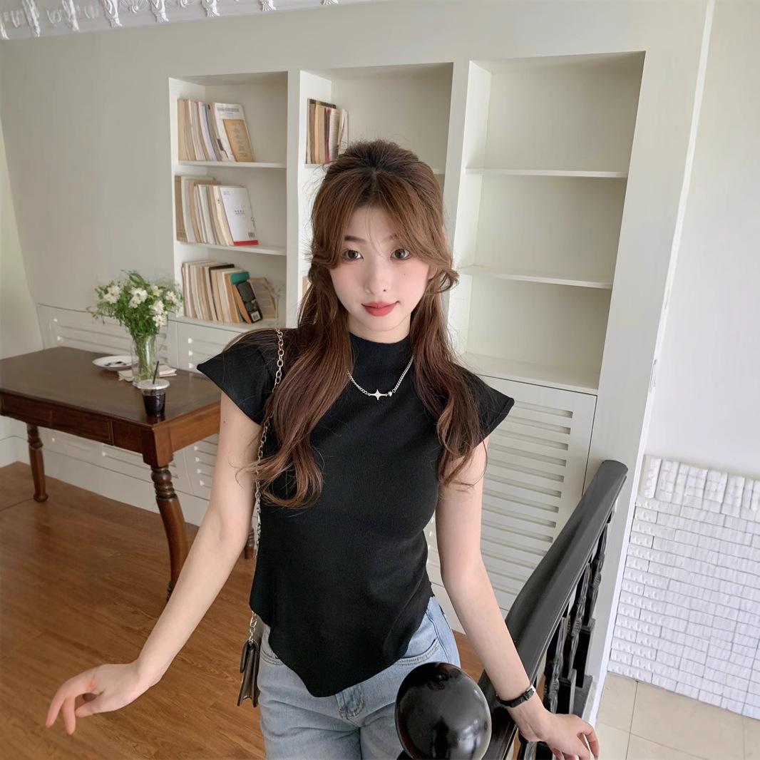 

Женская летняя милая и пикантная вязаная майка - Базовая с коротким рукавом и нерегулярным дизайном One Size [Premium Version] чёрный