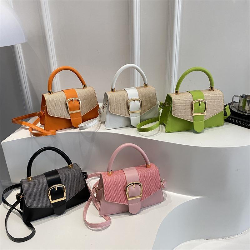 Portable small square bag fashionable spring new simple commuter bag niche design retro shoulder messenger bag