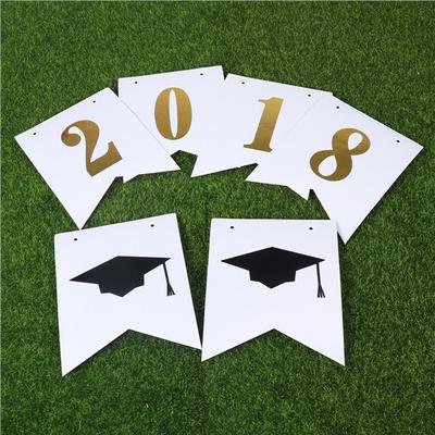 LUOEM 2018 Graduation Banner Class of 2018 Graduation Sign Photo Props Doctorial Hat Paper Banners Graduation Party Accessories