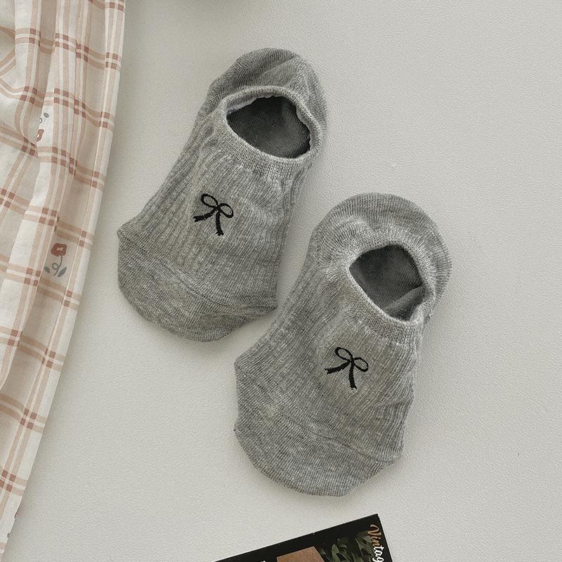 Frühlings-/Sommer Baumwoll-Bootssocken mit Schleifenstickerei - Unsichtbar, Einfarbig, Niedrig geschnitten