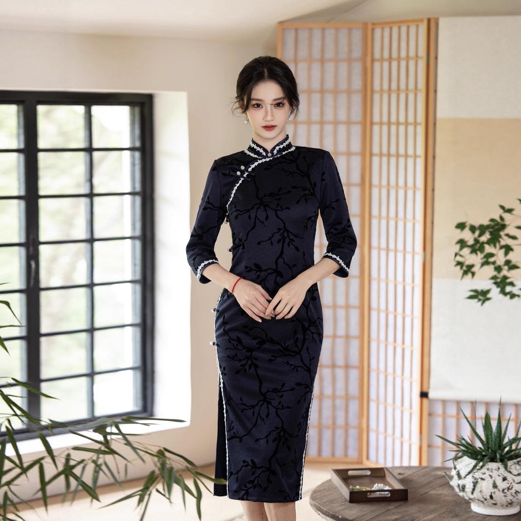 Autumn and winter national style new Chinese cheongsam 1011 new improved young girl high-end knitted jacquard seven-quarter sleeve