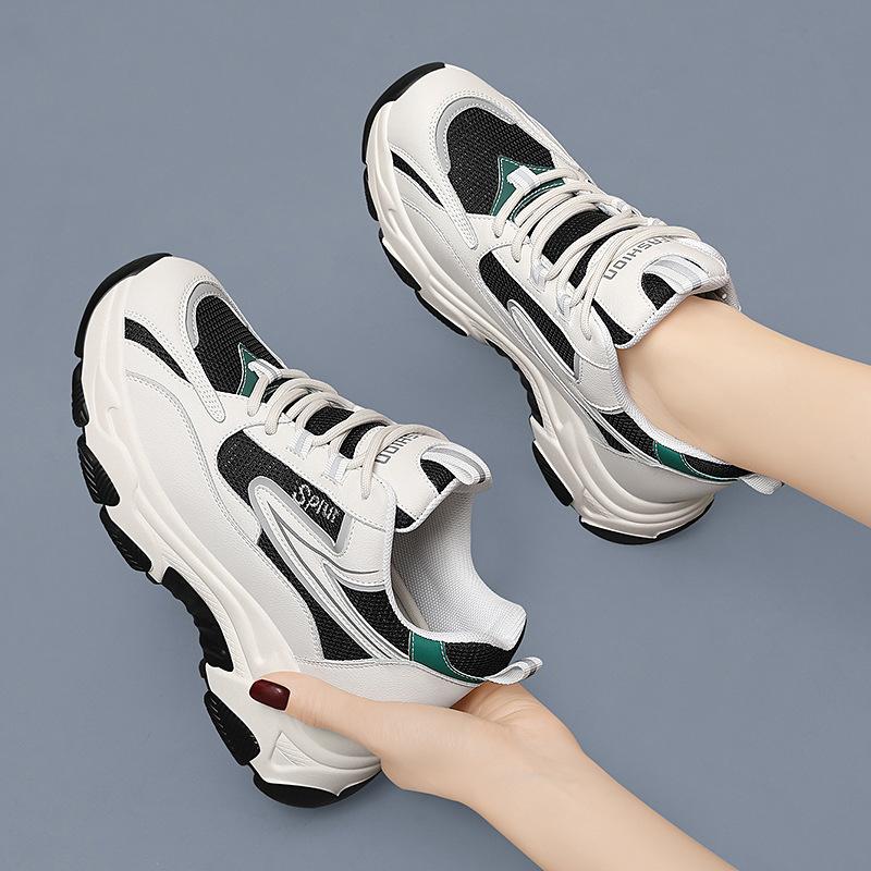 Inner height increase fried street dad shoes women ins tide super fire autumn and winter new Korean version thick