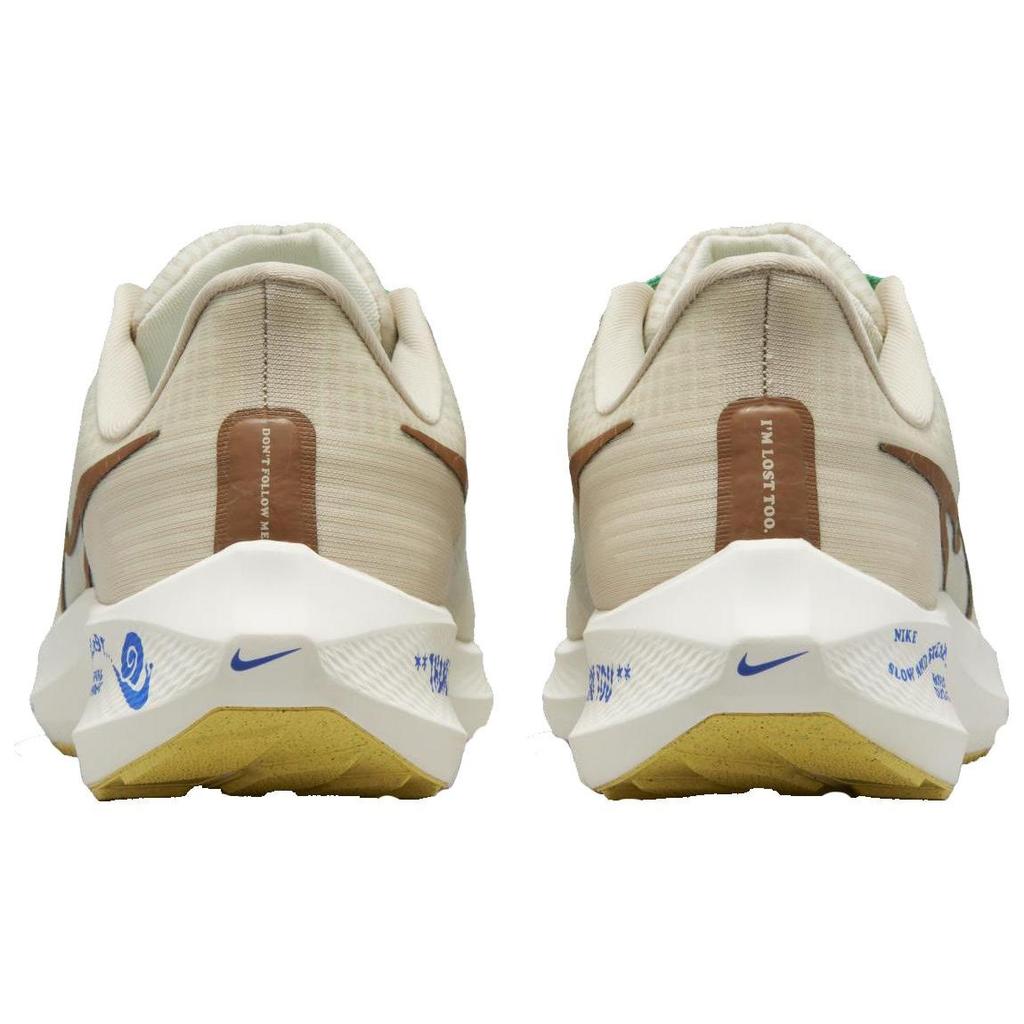 Nike Air Zoom Pegasus 39 Premium Moving Company Chaussures de Sport pour Homme Crème Sanddrift Lait de Coco DV8922-100