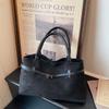 Bolso Tote Retro de Moda con un Diseño para Llevar en Ambos Hombros
