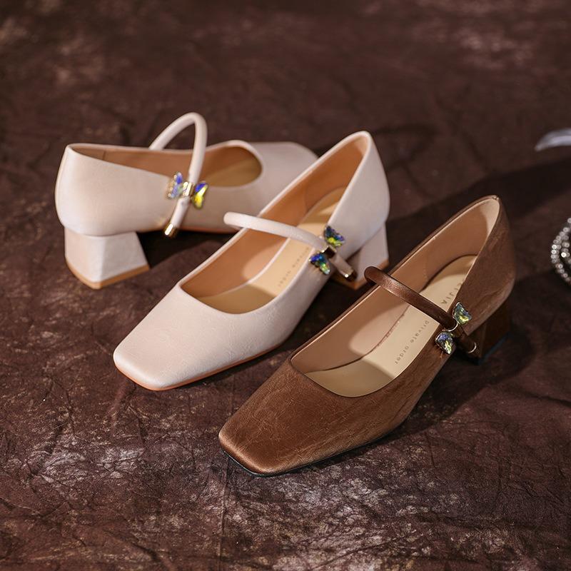 Schafsleder-Version~ Plateau-Mary-Jane-Schuhe Damen Kopf Retro Single Shoes Schmetterling Diamant Schmuck mit Herbst