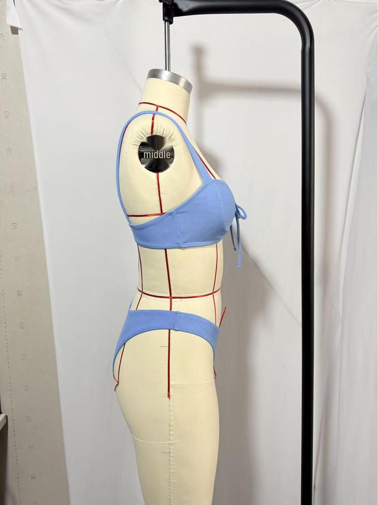 Neuer Europäischer & Amerikanischer Einfarbiger Riemenloser Sexy Bikini - Damen Zweiteilige Bademode für den grenzüberschreitenden Handel