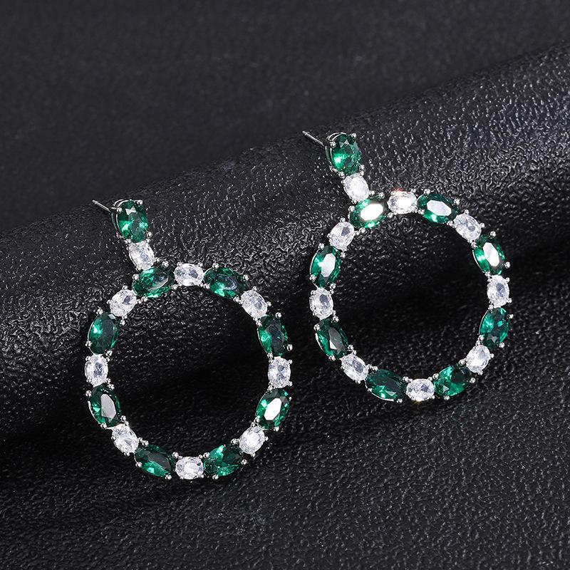 

Ювелирный двор Винтажные крупные серьги Красный корунд Изумруд Бриллиант Серьги-пусеты