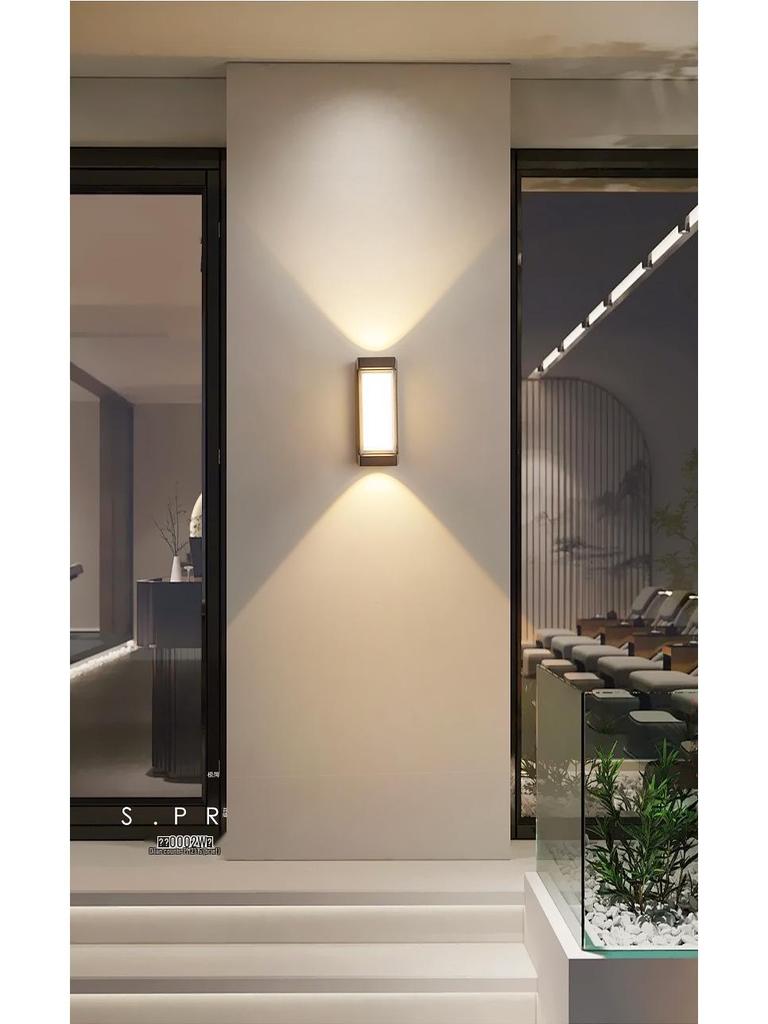 Wow Waterproof Modern Outdoor Wall Light for Courtyard & Villa Gates