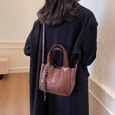 2025 Autumn and Winter New Fashion Trend Women's Exquisite Retro Small Square Bag Shoulder Bag Handbag